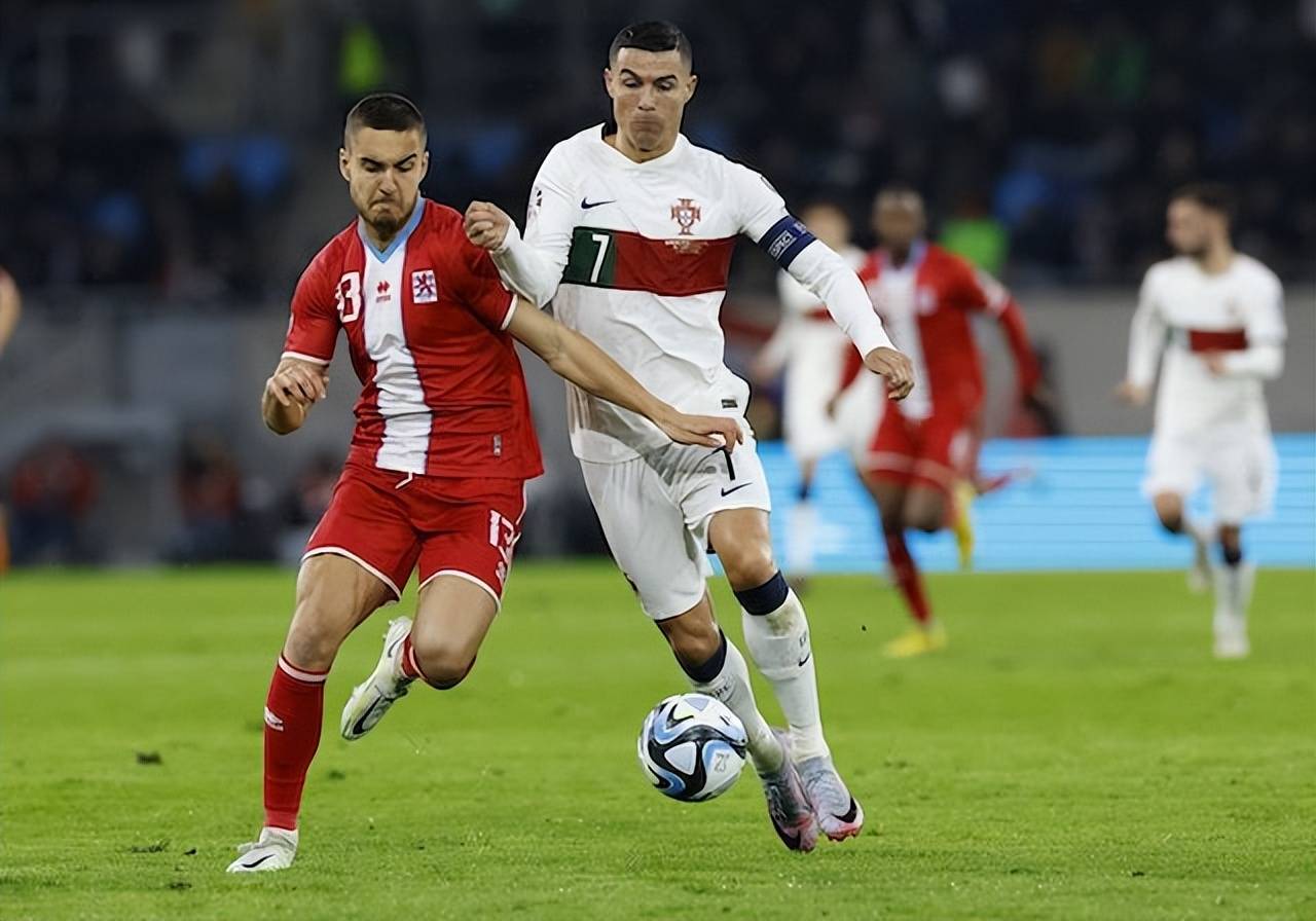 卢森堡队突破困境，预选赛走向正轨