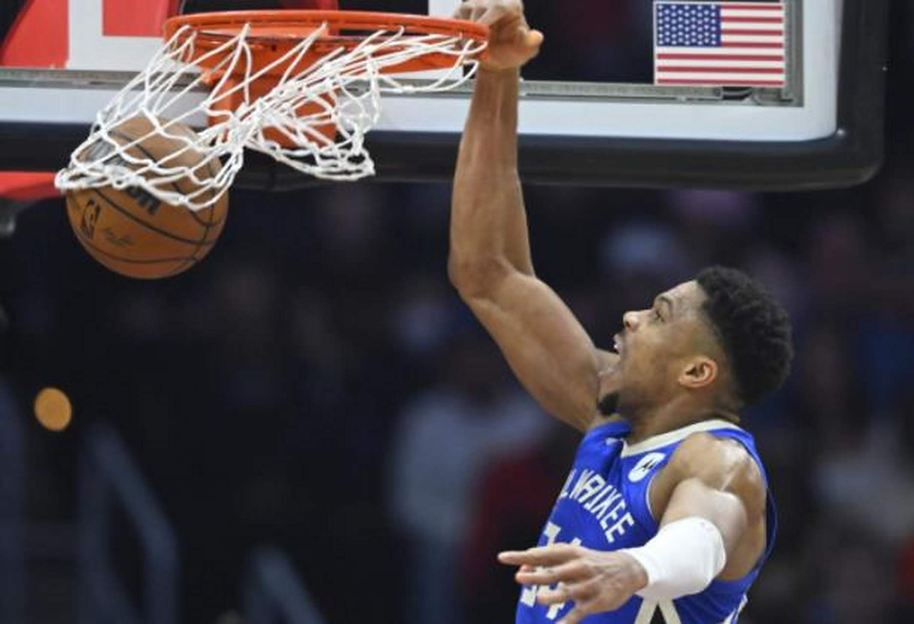 字母哥遭遇七连败，尤文图斯教练面临压力！